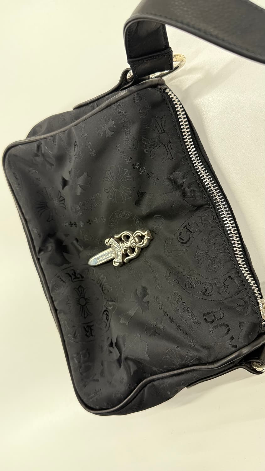크롬하츠 Chrome Hearts 너겟백 숄더백  상품이미지7