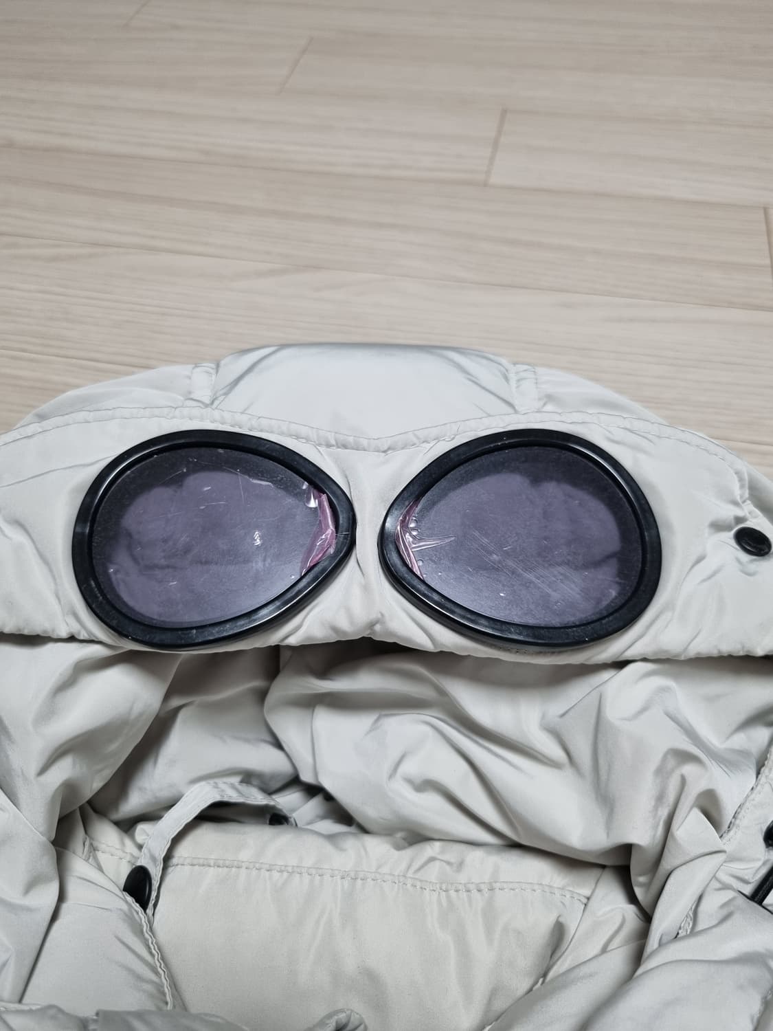 cp컴퍼니 렌즈고글 패딩조끼 상품이미지5