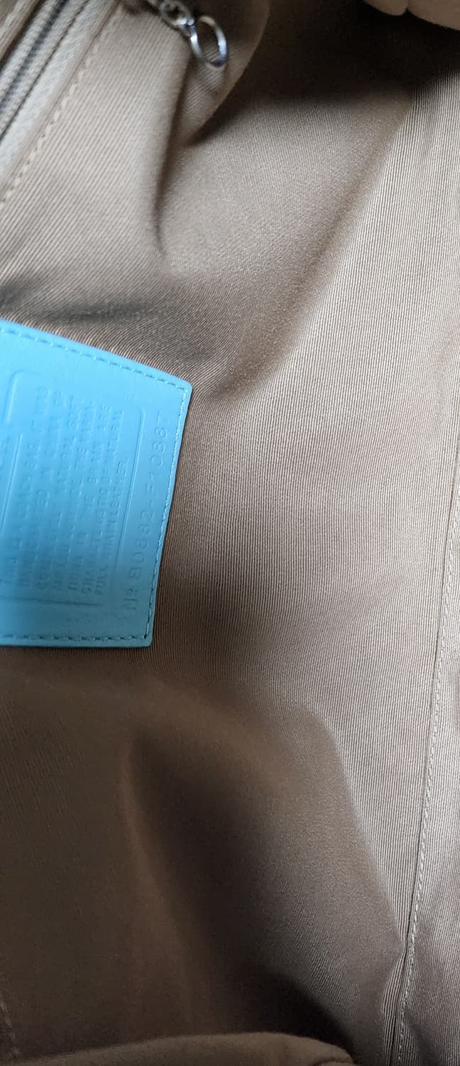 코치 첼시 페블 가죽 사첼백 상품이미지5