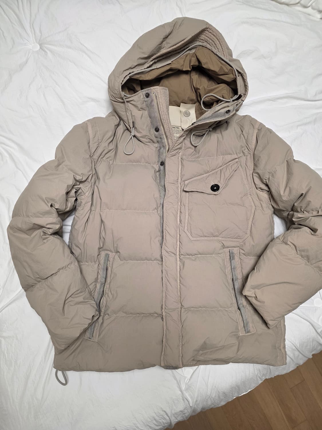 텐씨 서바이벌 다운 자켓 패딩 48 사이즈 베이지 상품이미지1