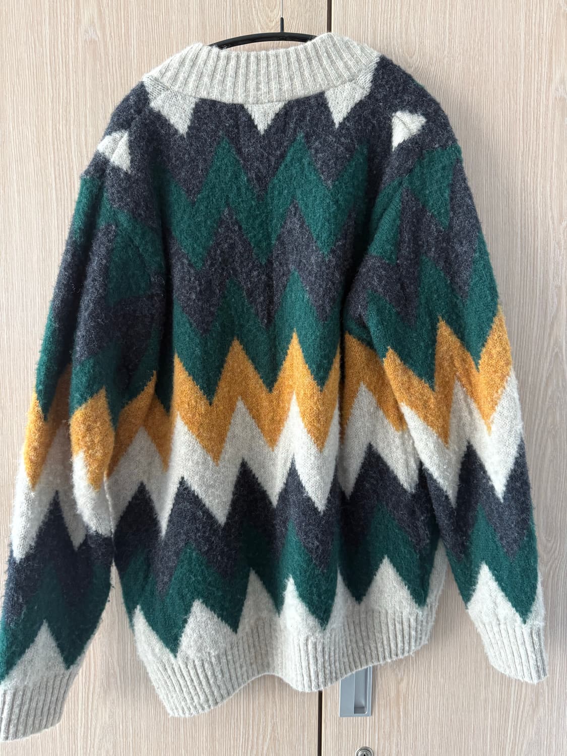 하울린 이스트로그 패턴 니트 가디건 상품이미지2