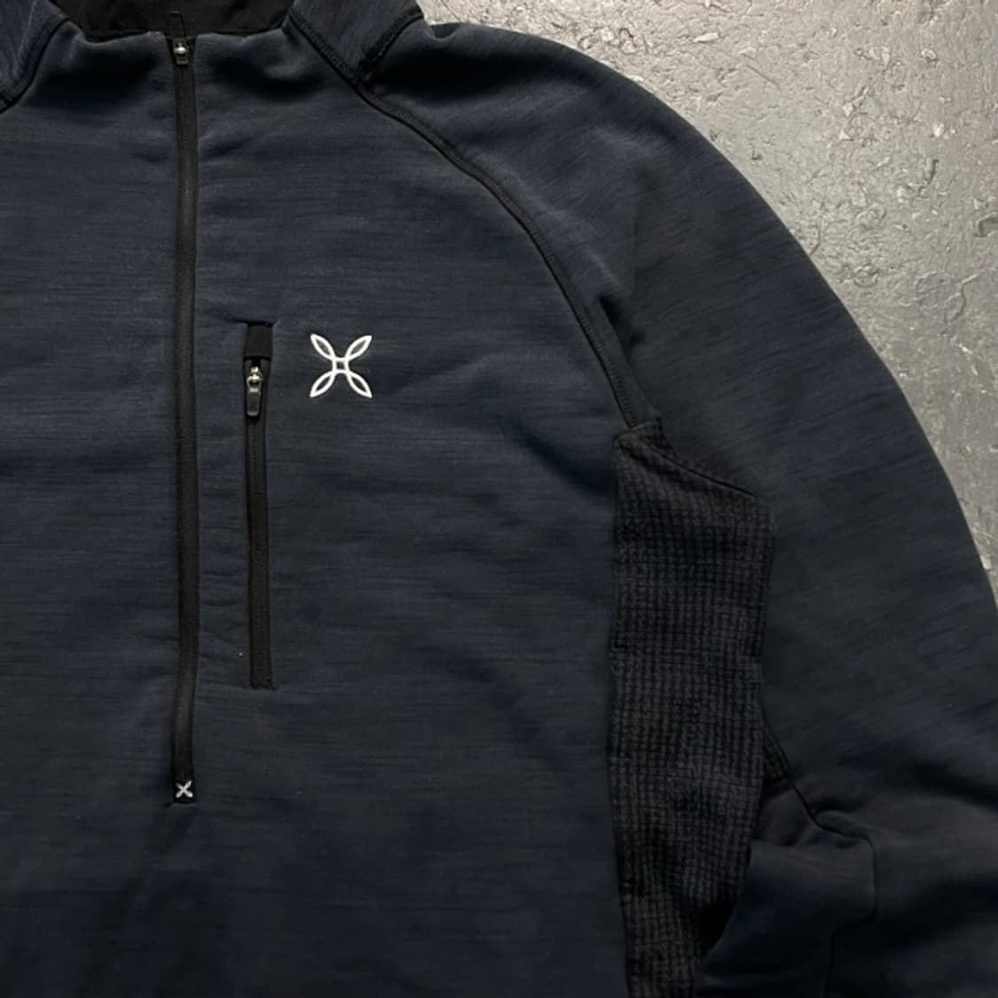 100 몬츄라 기모 반집업  상품이미지2