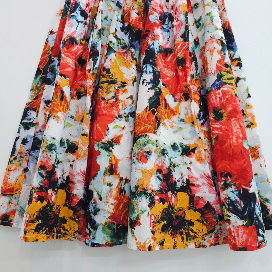 페인팅 플라워 패턴 밴딩 플레어 스커트 상품이미지3