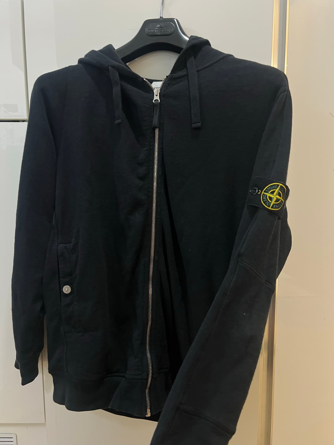24ss 스톤아일랜드 후드집업 L 상품이미지1