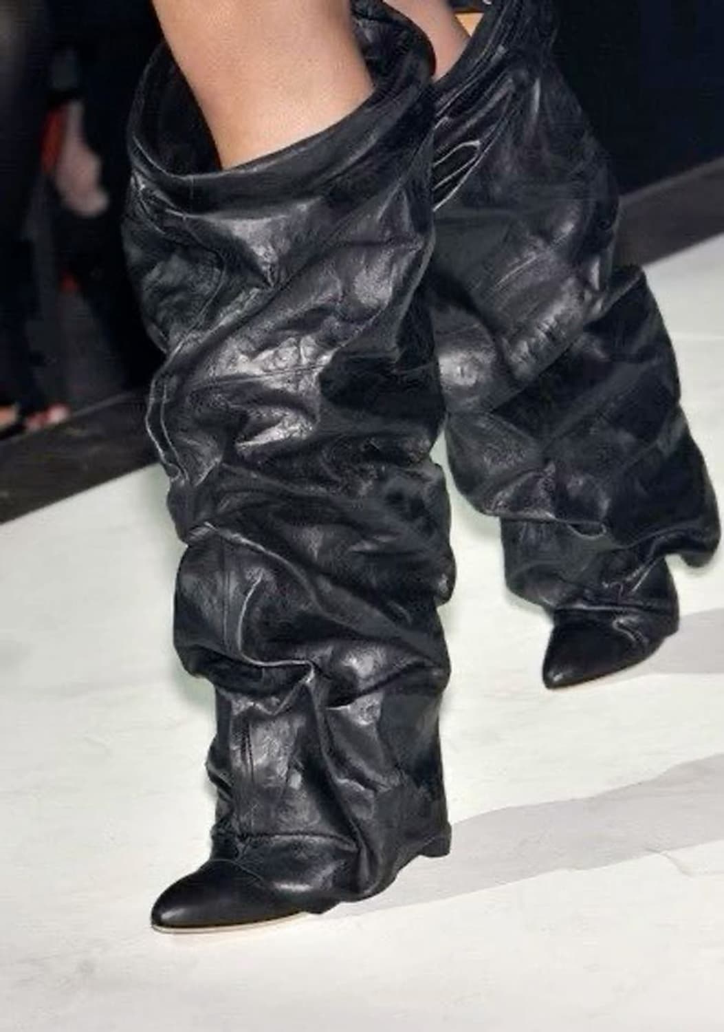 마르지엘라 ss10 슬라우치 부츠 상품이미지1