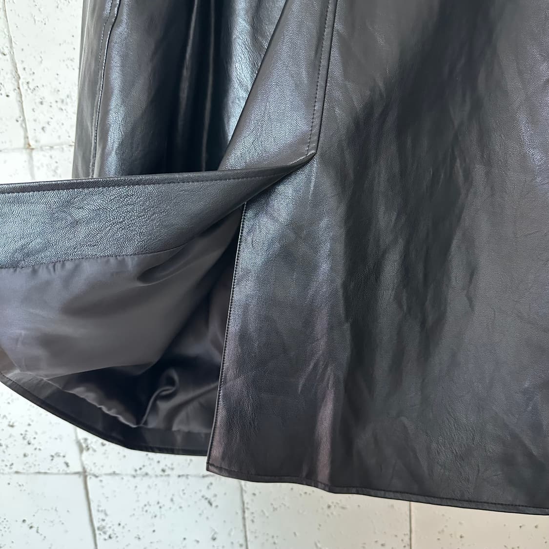 우먼free coor 쿠어 비건 레더 코트 블랙 상품이미지4