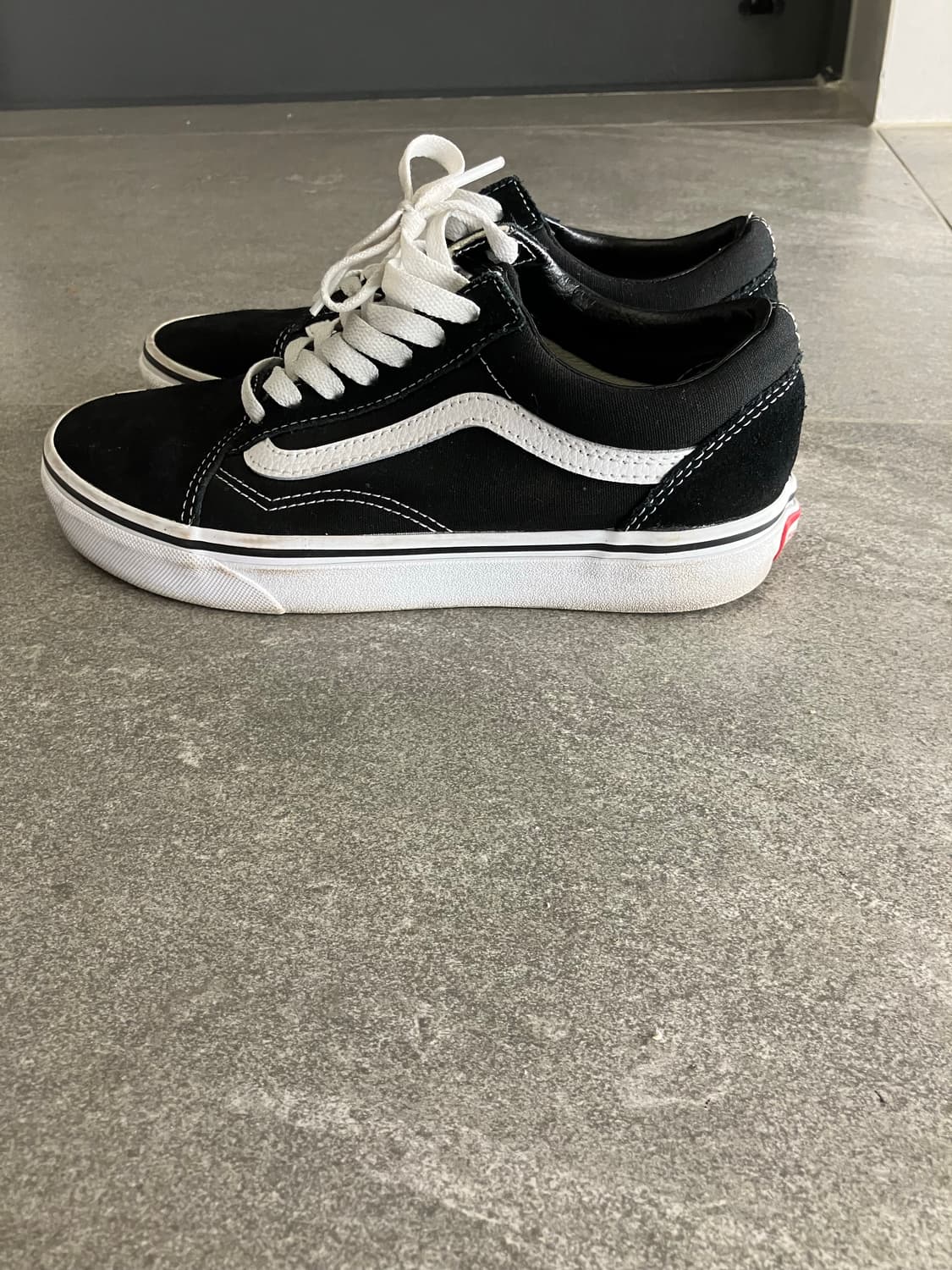 반스 올드스쿨 240 상품이미지1