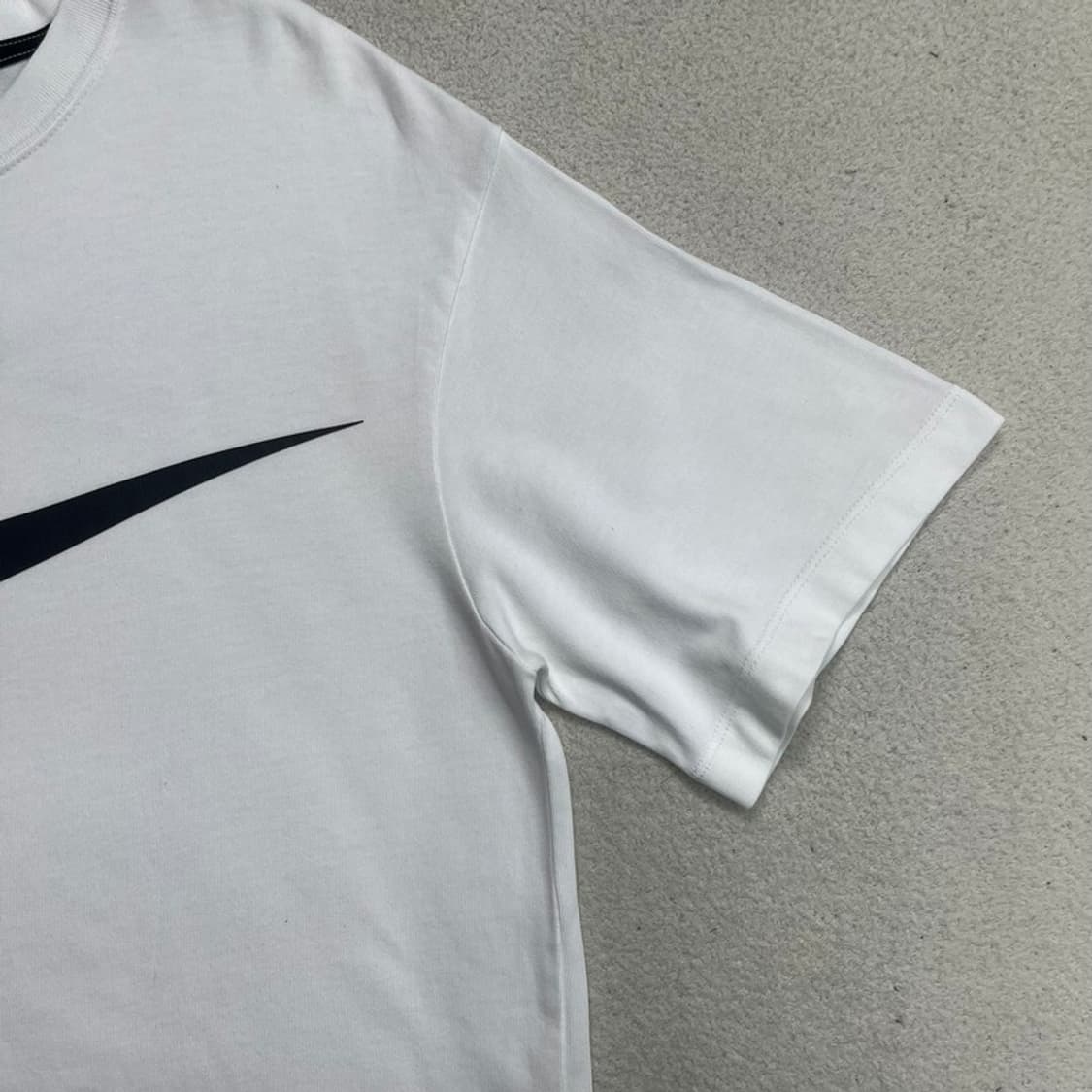 NIKE 스우시 우먼 반팔티 S 상품이미지5