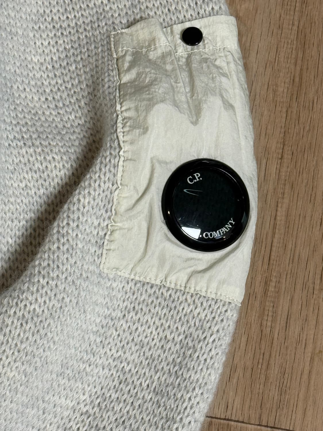 [CP컴퍼니] 24FW 램스울 니트 후드집업 상품이미지3