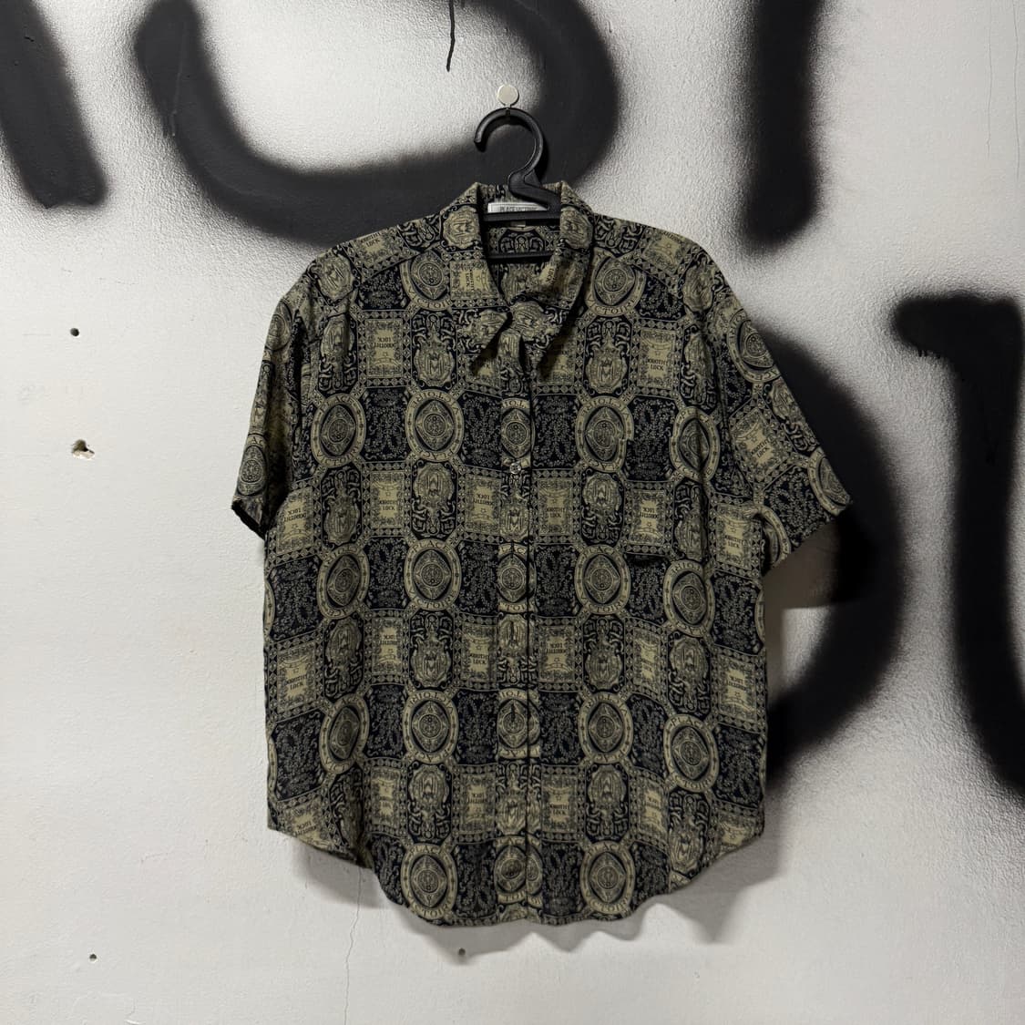 VTG 빈티지 오리엔탈 에스닉 풀 패턴 원포켓 반팔 셔츠 상품이미지1