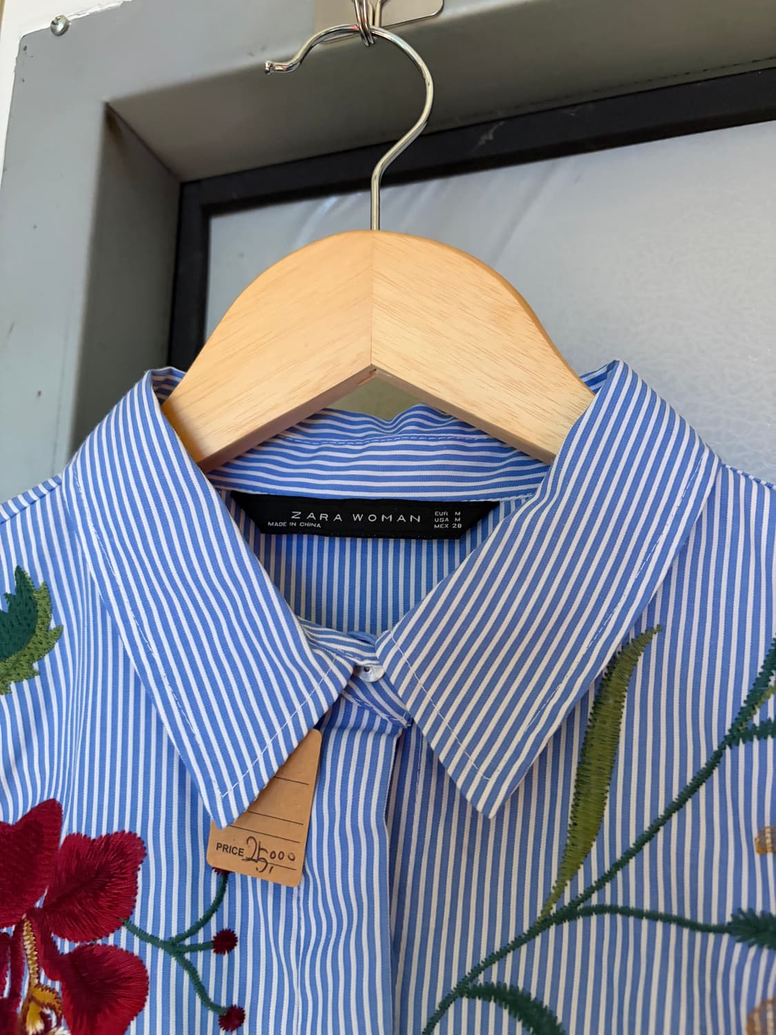 자라 스트라이프 자수 셔츠 상품이미지3