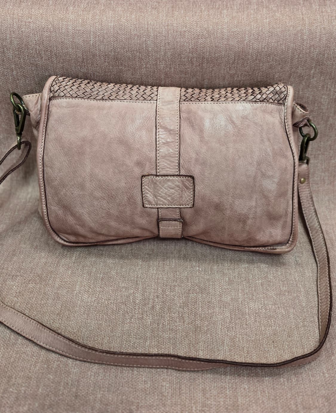 [Made in Italy] 이태리 천연가죽 빈티지 위빙 메쉬 크로스백 상품이미지1