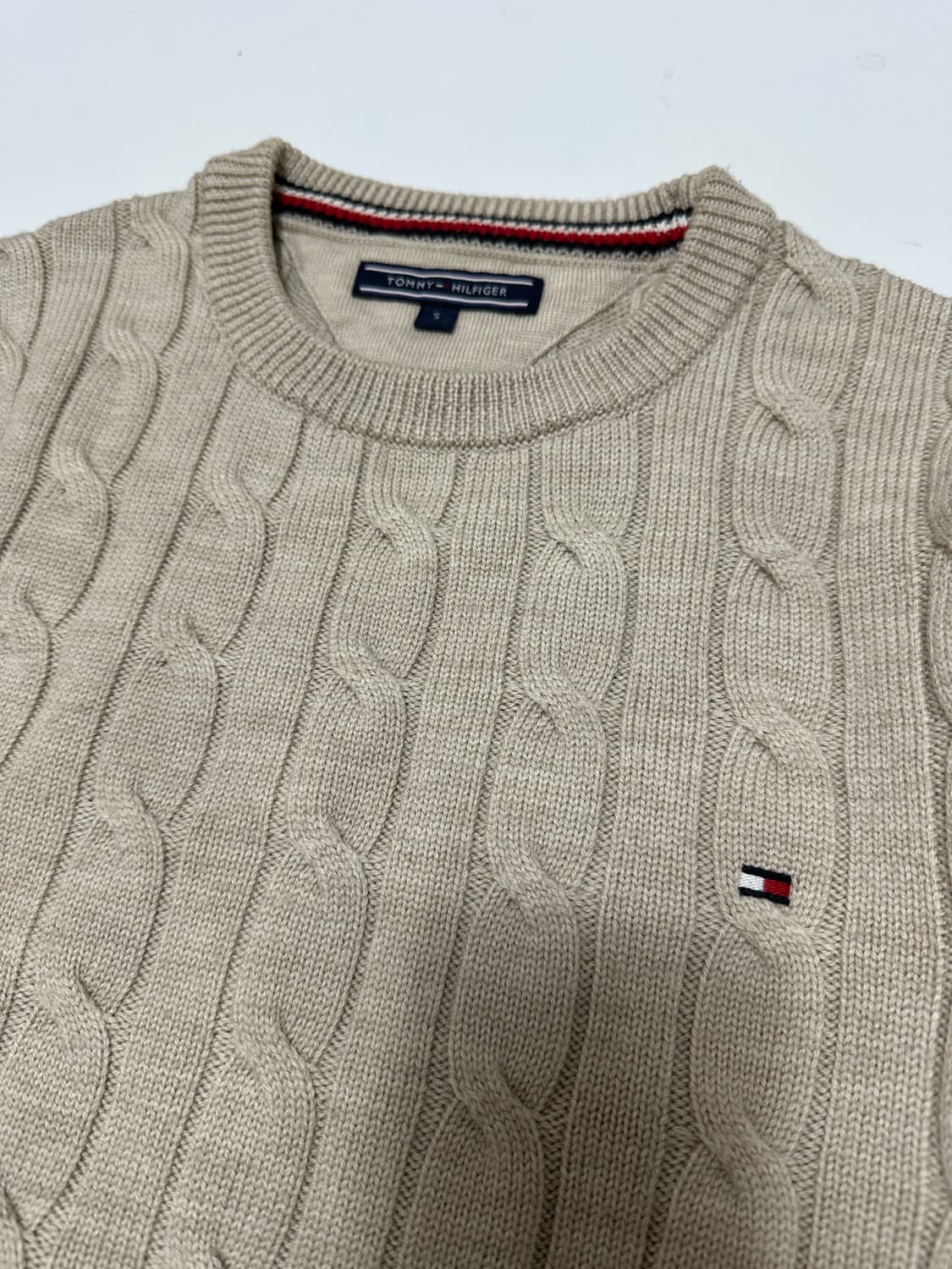 타미힐피거 베이지 케이블 니트 상품이미지4
