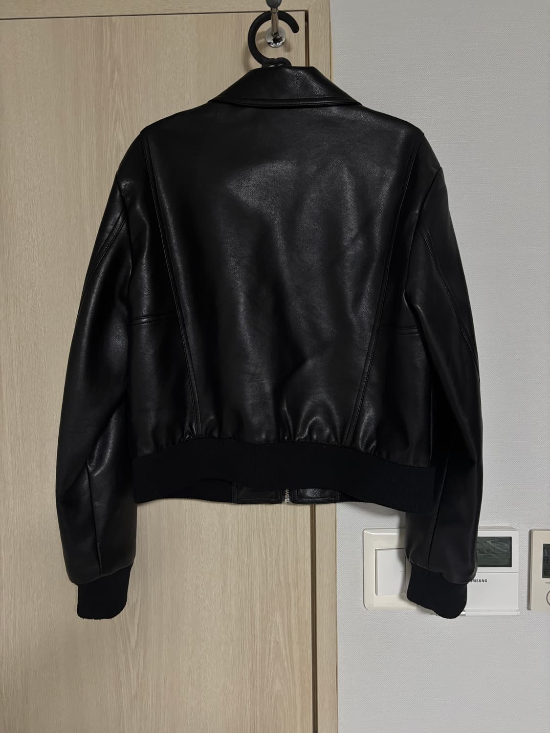 에잇세컨즈 레더 자켓 상품이미지2