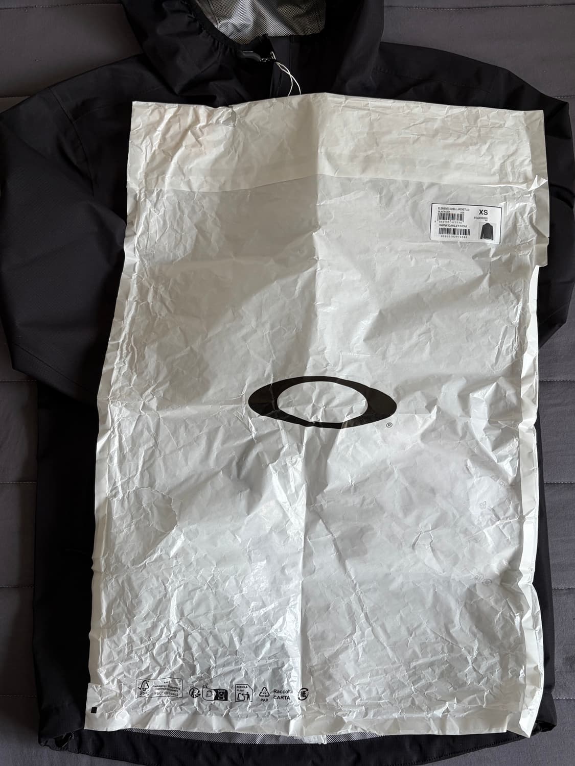 오클리 엘리먼츠 쉘 자켓 2.0 블랙아웃 XS 새상품 상품이미지3