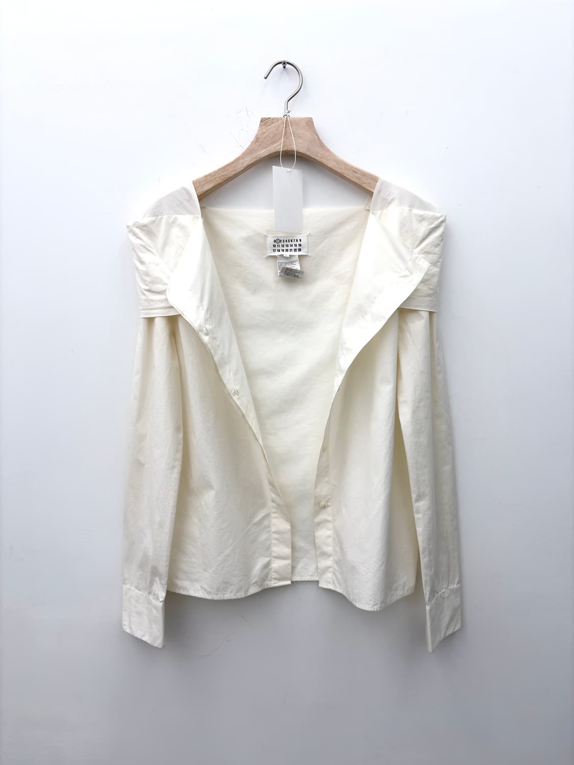 LINE 1 OFF SHOULDER SHIRT 상품이미지4