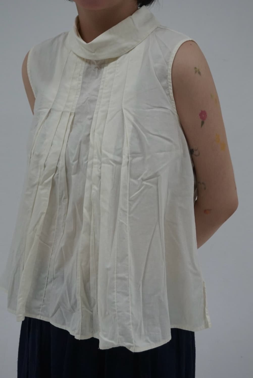 MARNI × UNIQLO Pleated Sleeveless Blouse 상품이미지2
