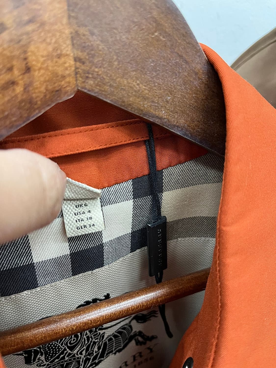 여) 버버리 오렌지 트렌치코트 상품이미지7