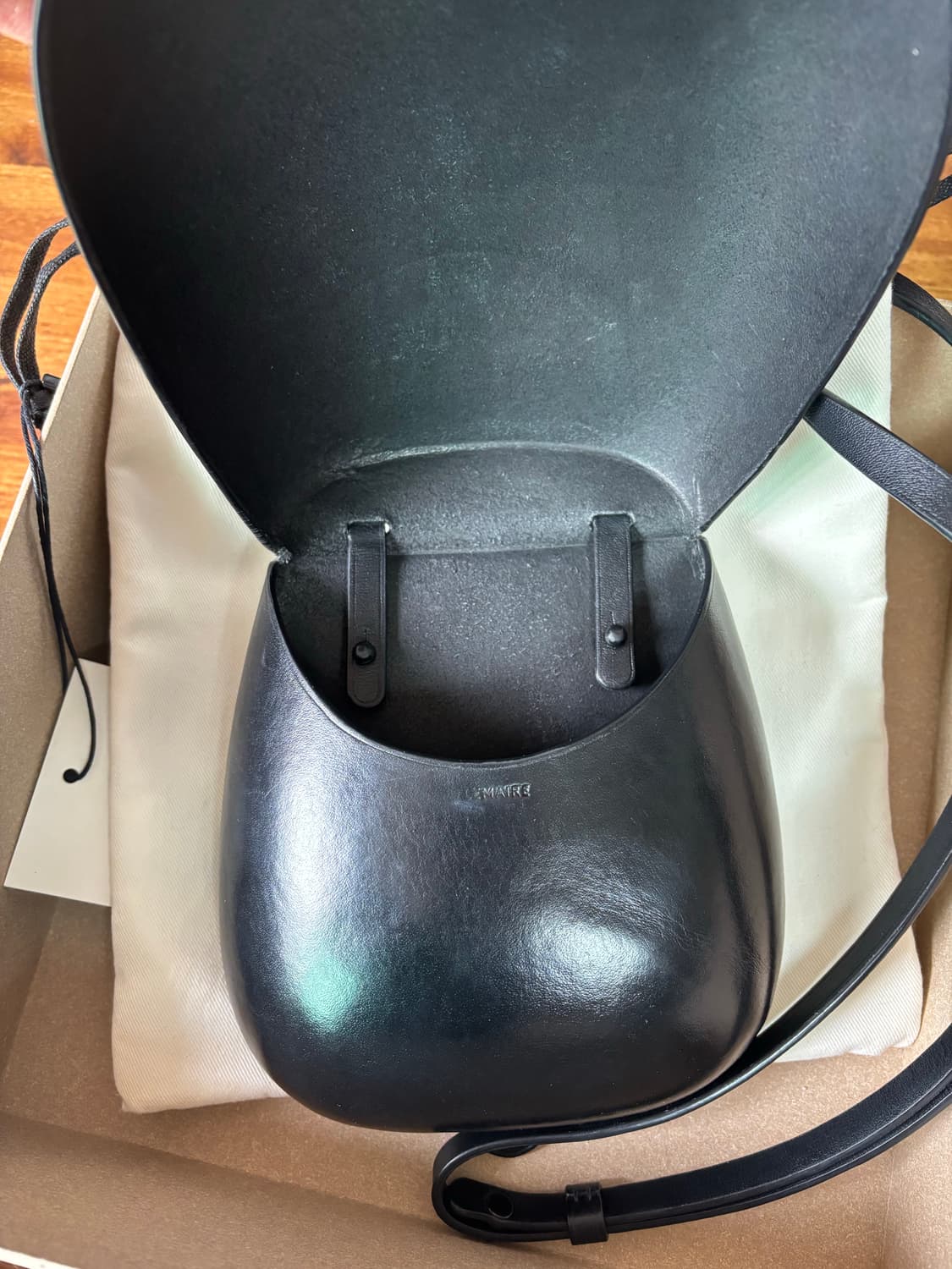 르메르 타코백 블랙 상품이미지3