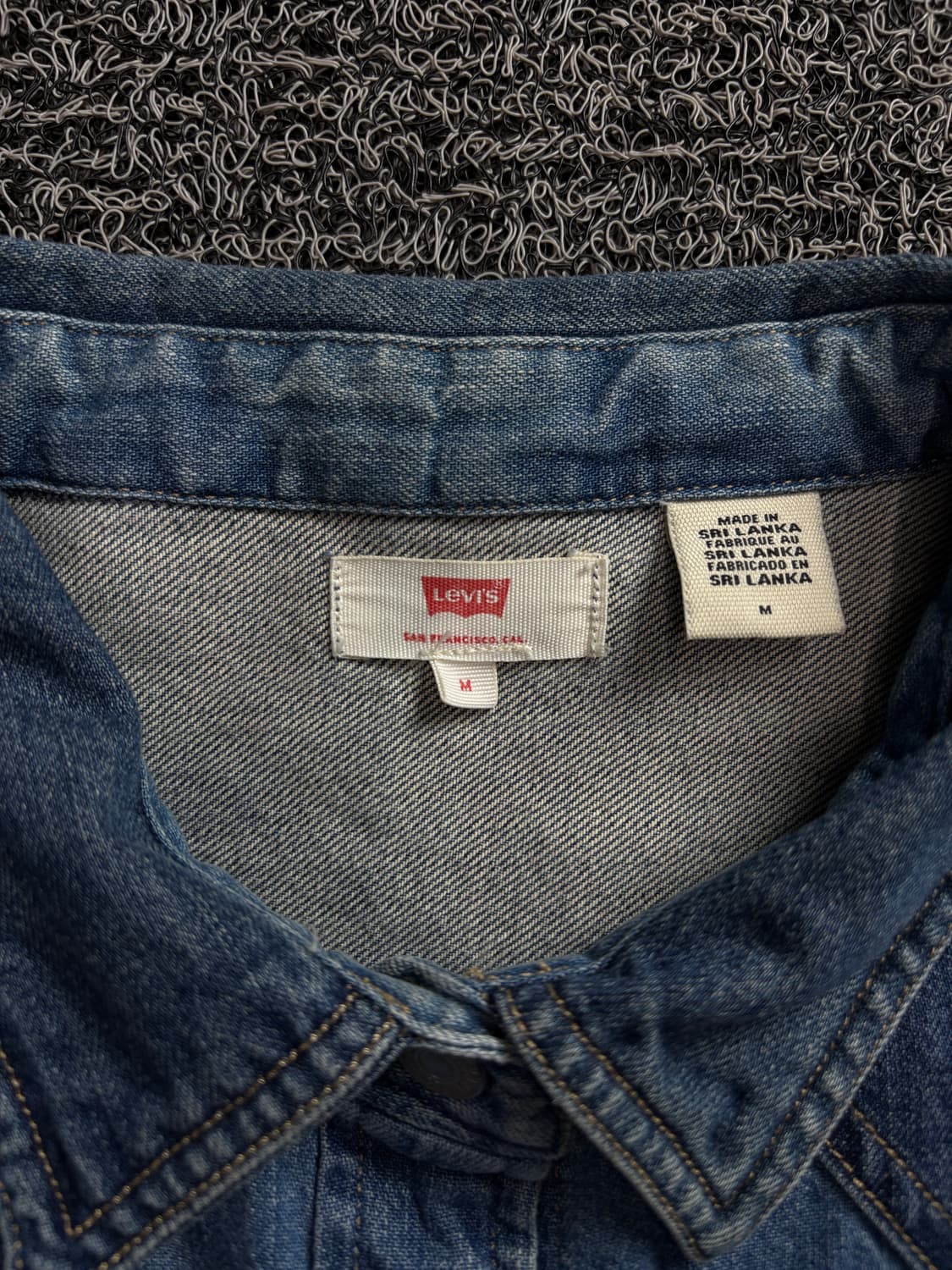 리바이스 아메카지 웨스턴 컷팅 데님 크롭 셔츠 1770 상품이미지3