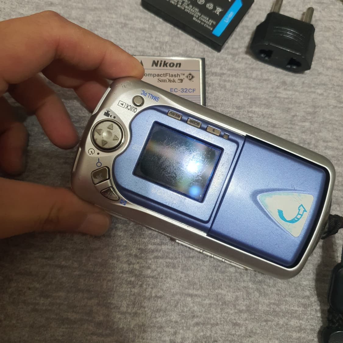 니콘 쿨픽스 2500 레트로 빈티지 y2k 디카 상품이미지3