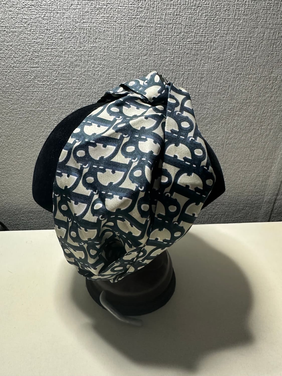 디올(Dior) 오블리크 노티드 헤어 밴드 (정품) 상품이미지4