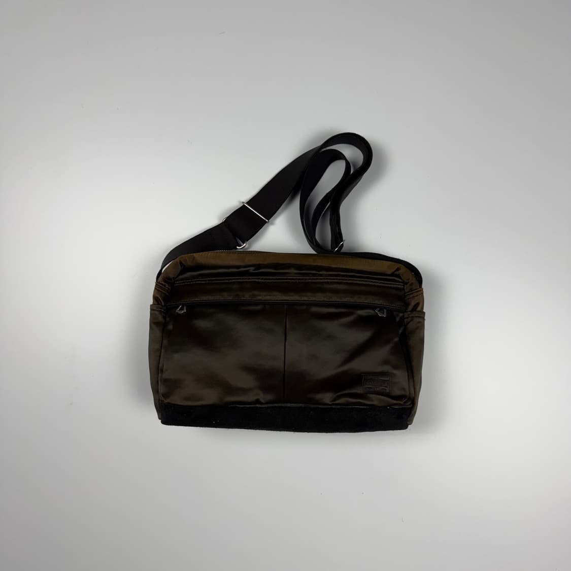 요시다포터 페이드 숄더백 다크브라운 상품이미지1