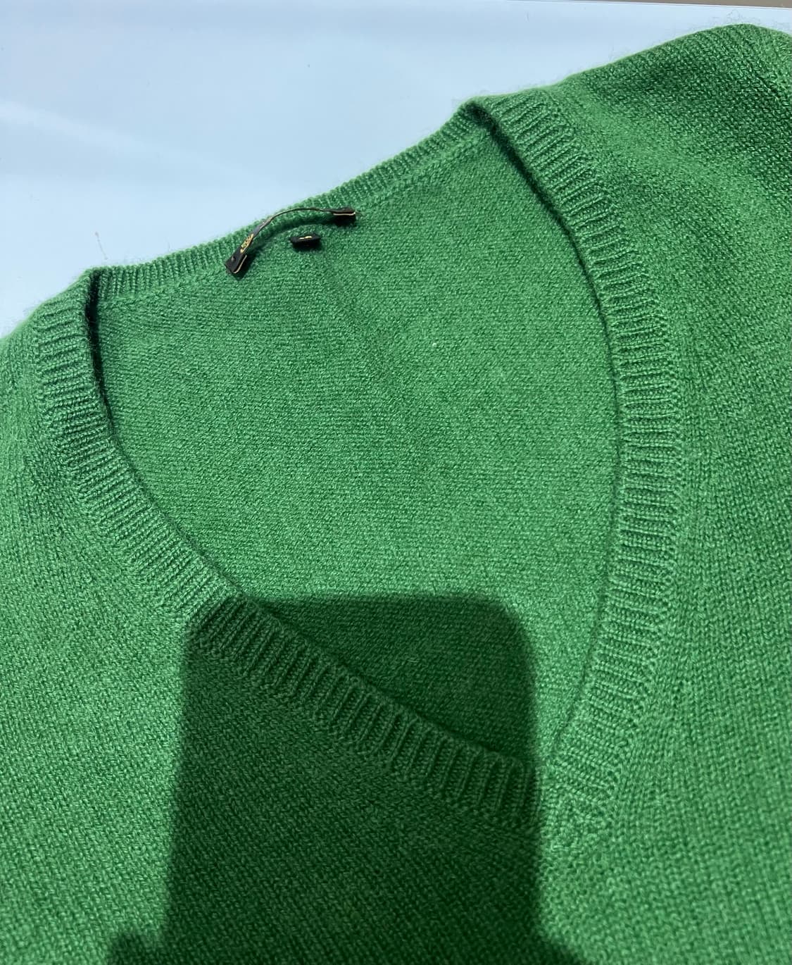 로로피아나 v넥 캐시미어 니트 상품이미지3