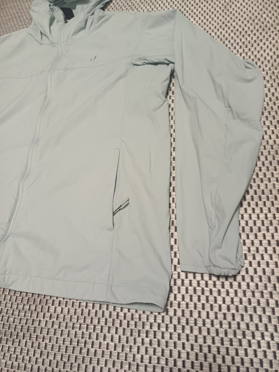 도이터(deuter) 여성 무드 경량 바람막이 애시블루 100(XL) 상품이미지3