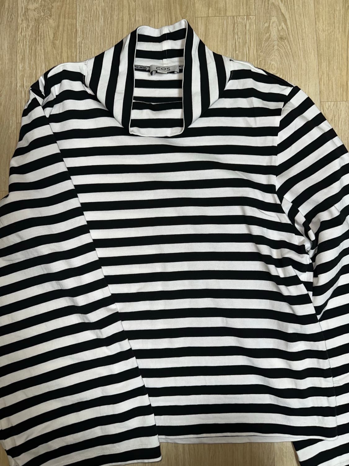 코스 스트라이프 롱 슬리브 상품이미지1