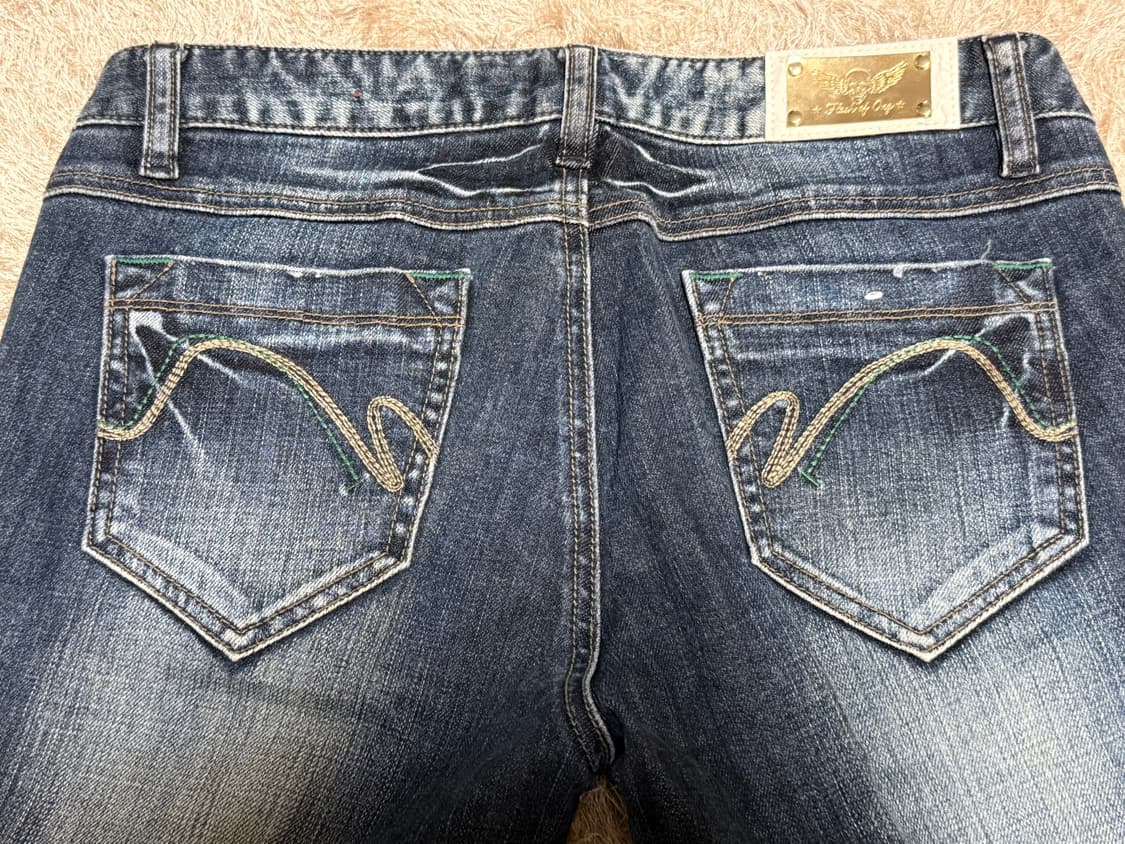 세미 부츠컷 로우라이즈 데님 팬츠 상품이미지5