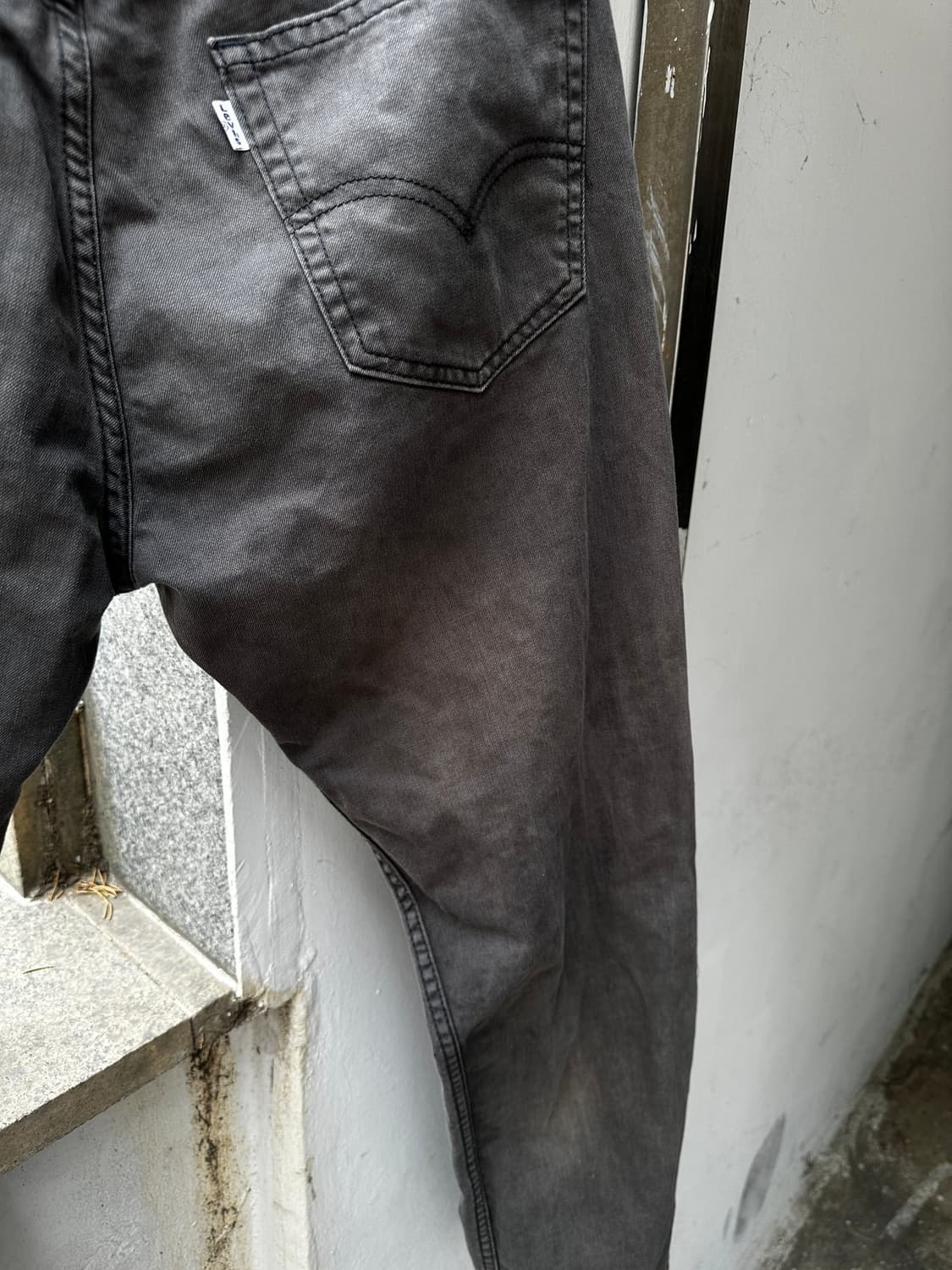 Levi’s 505 블랙 페이딩 워싱 데님 팬츠 w32 상품이미지4