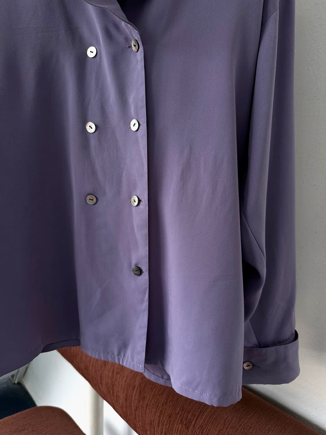 Silky fabric design wide collar blouse s 상품이미지3