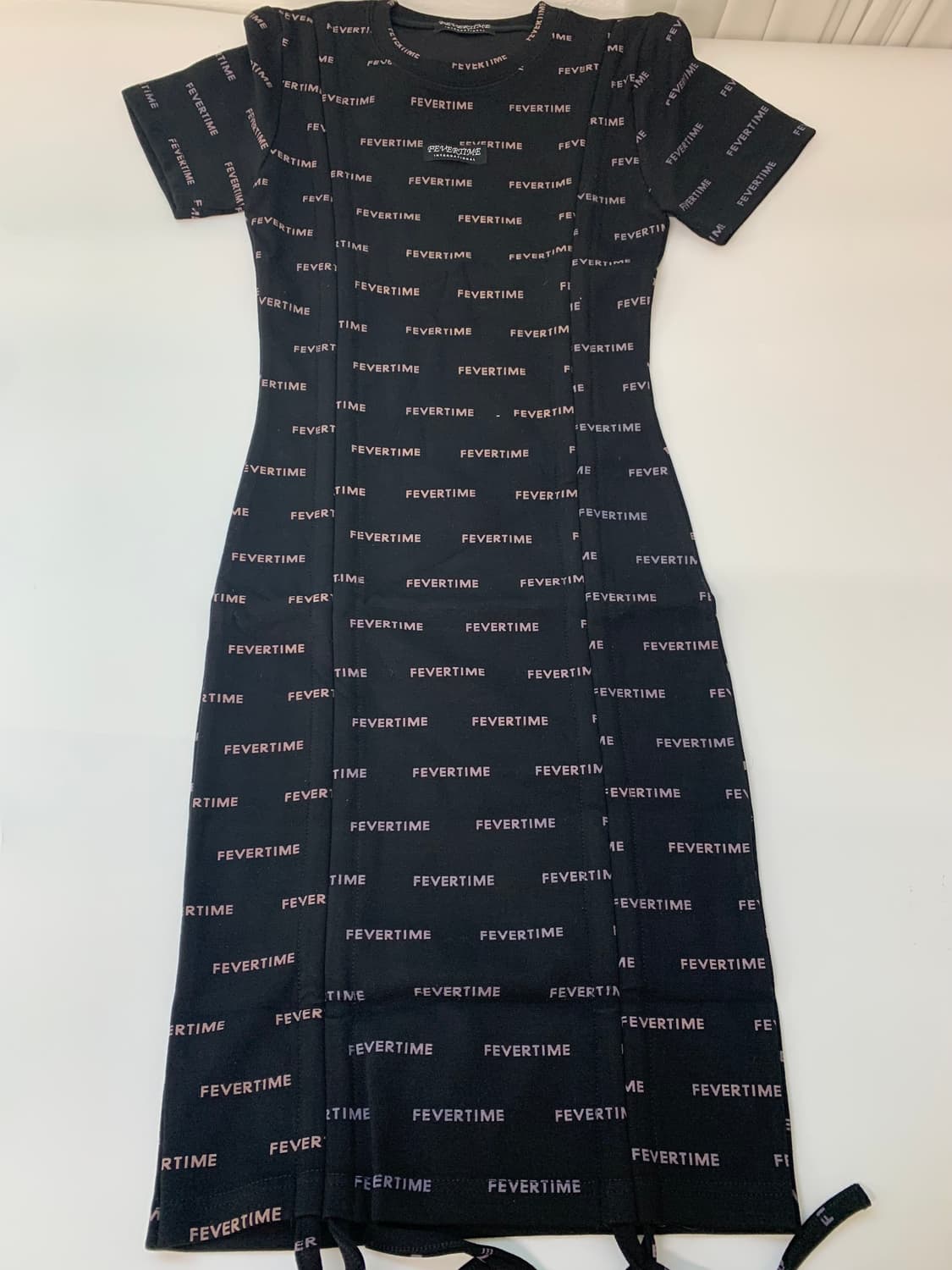 FEVERTIME LETTERING DRESS 상품이미지2