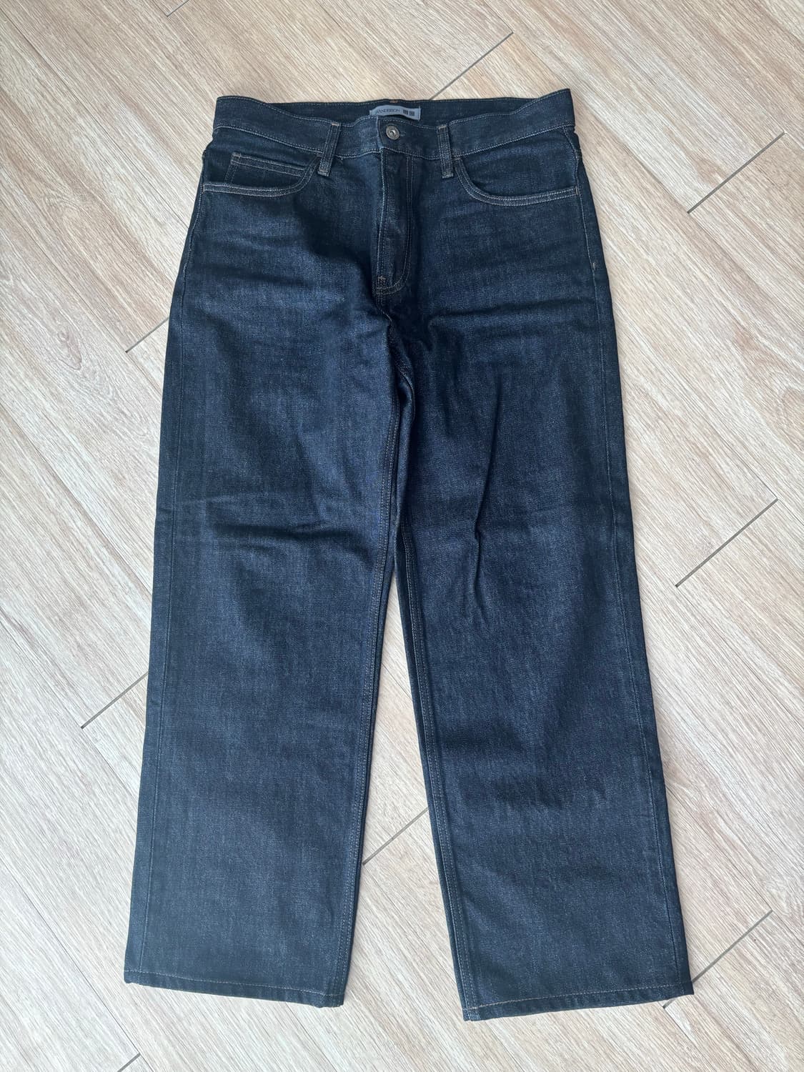 유니클로 jw앤더슨 스트레이트 진 블루 상품이미지1