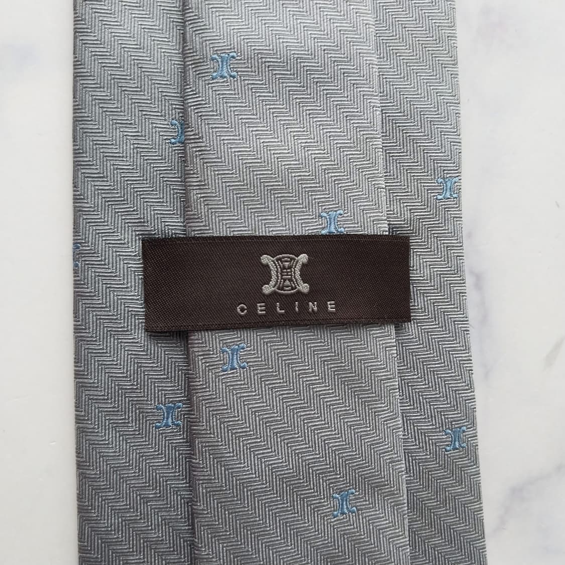 셀린느 트리오페 자수 패턴 넥타이 9.2cm A+등급 K2435
 상품이미지8