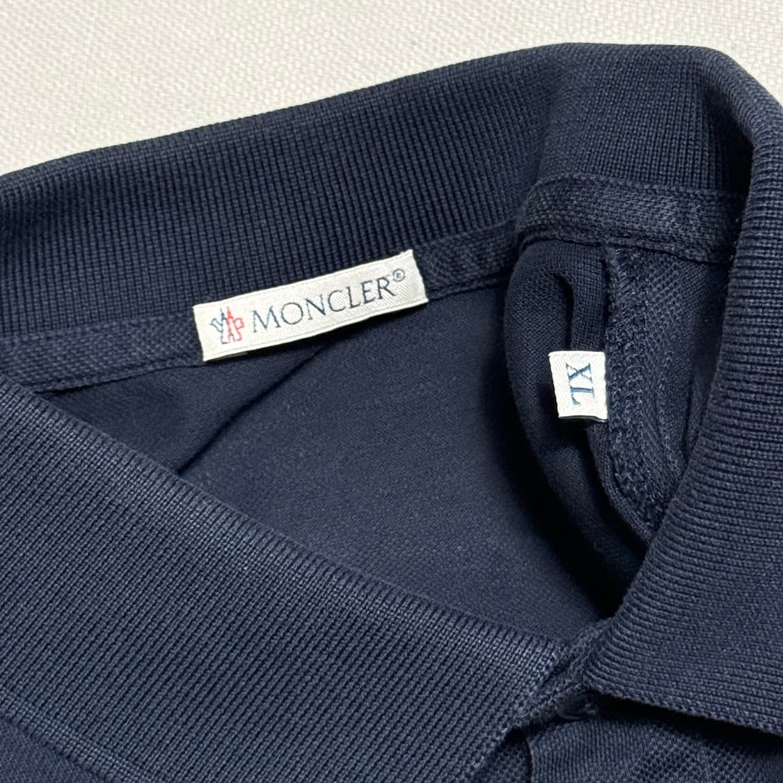 🫶🏻 몽클레어 삼색 로고 네이비 카라 반팔티🫶🏻 상품이미지4