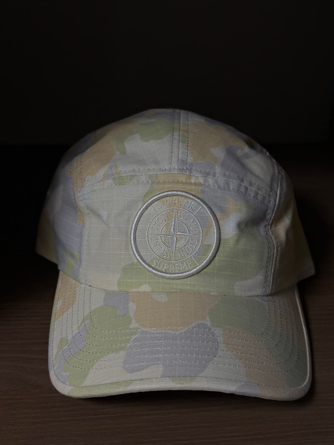 스톤아일랜드 슈프림 캠프캡 상품이미지1