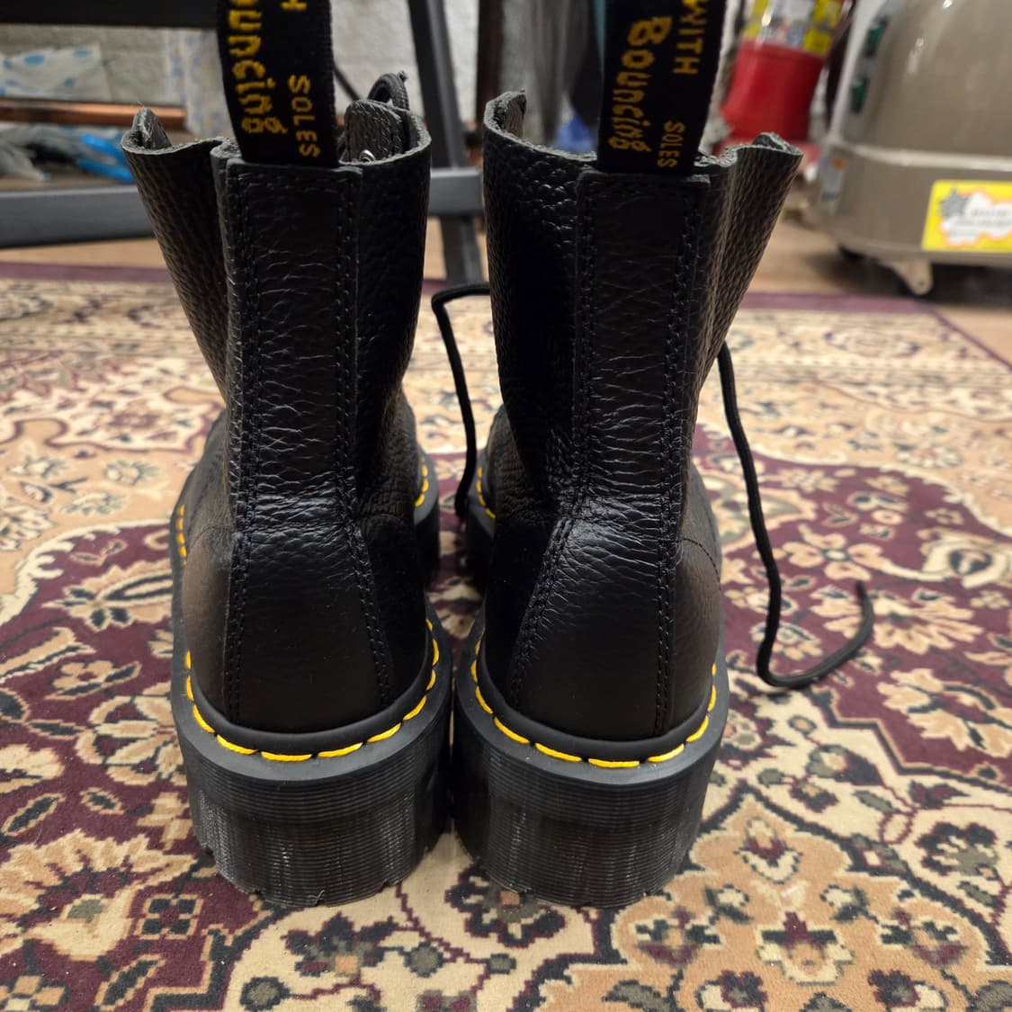 닥터마틴 8홀 싱클레어 부츠 상품이미지2