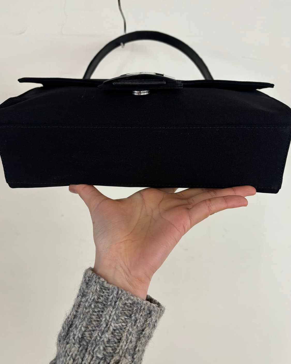 페레가모 블랙 캔버스 바라 숄더백 상품이미지6