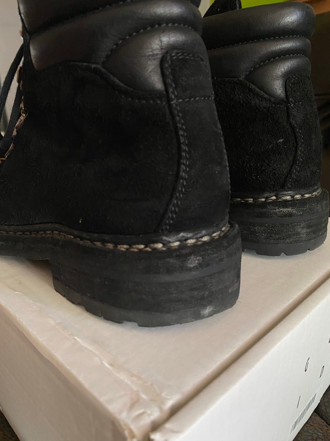 구이디 23fw horse reverse 43 size 상품이미지5