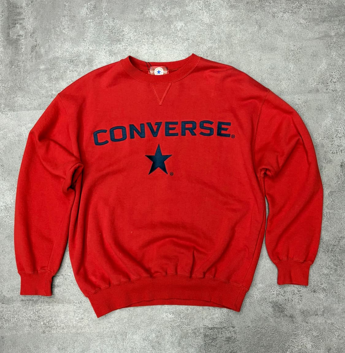 90-00s 컨버스 레드 스타 로고 맨투맨 상품이미지1