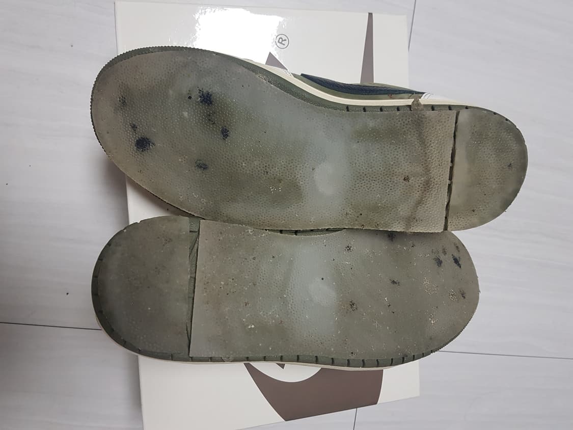 조던1 트래비스 스캇 리버스 올리브 265 상품이미지6