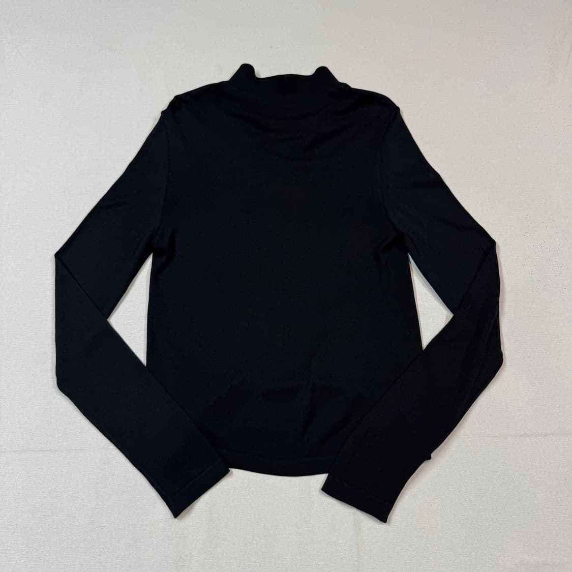 M) 월포드(Wolford) 비스코스 헨리넥 카라 니트 상품이미지5