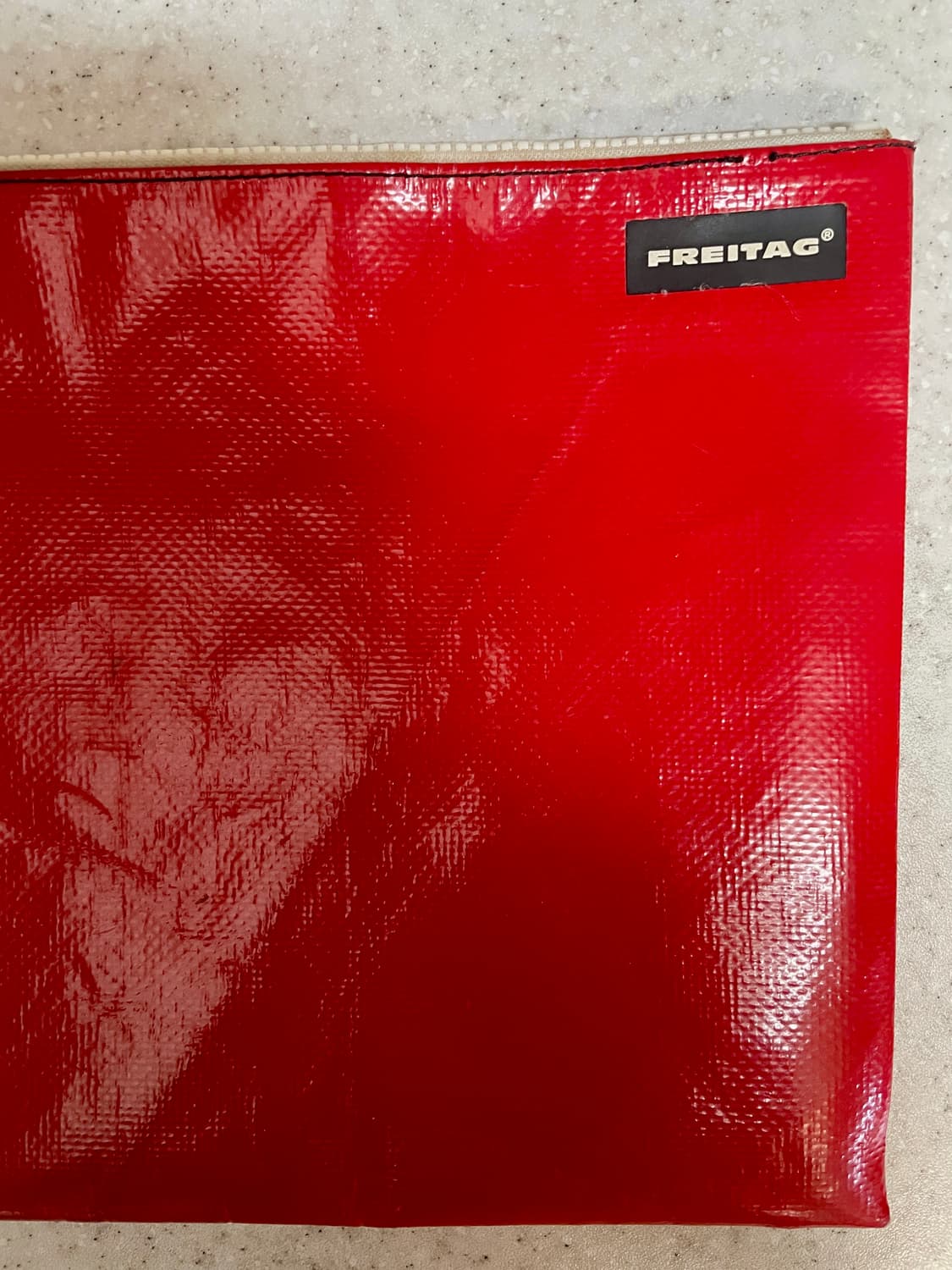 프라이탁 댄 클러치백 파우치 레드 상품이미지2