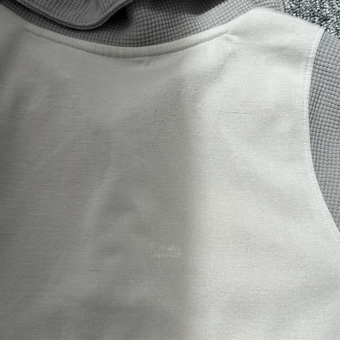 코드그라피 배색카라 그레이 롱슬리브 상품이미지6