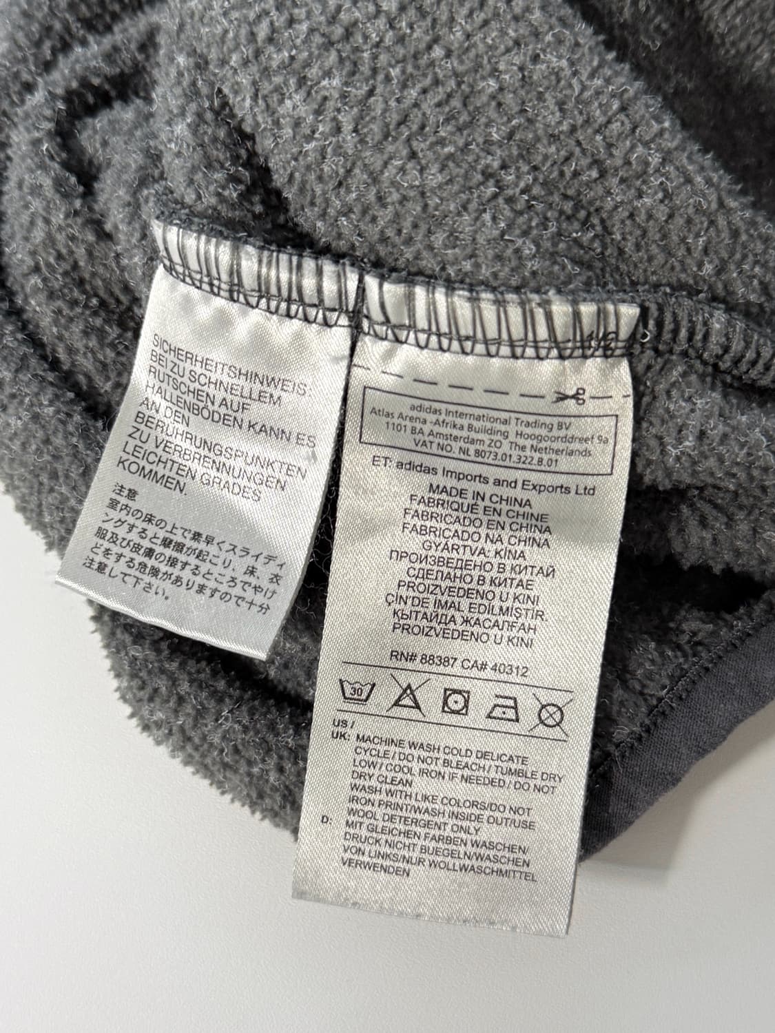 아디다스 x 고샤루브친스키 18fw 오버사이즈 하프집 플리스 자켓 상품이미지8