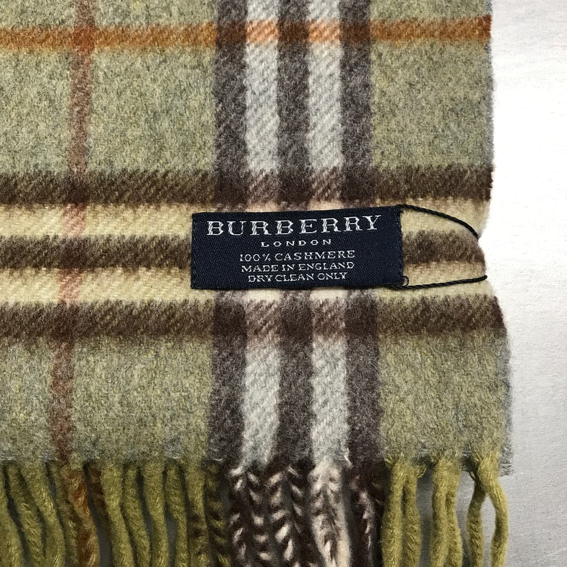 버버리 정품 캐시미어 머플러 그린 상품이미지4