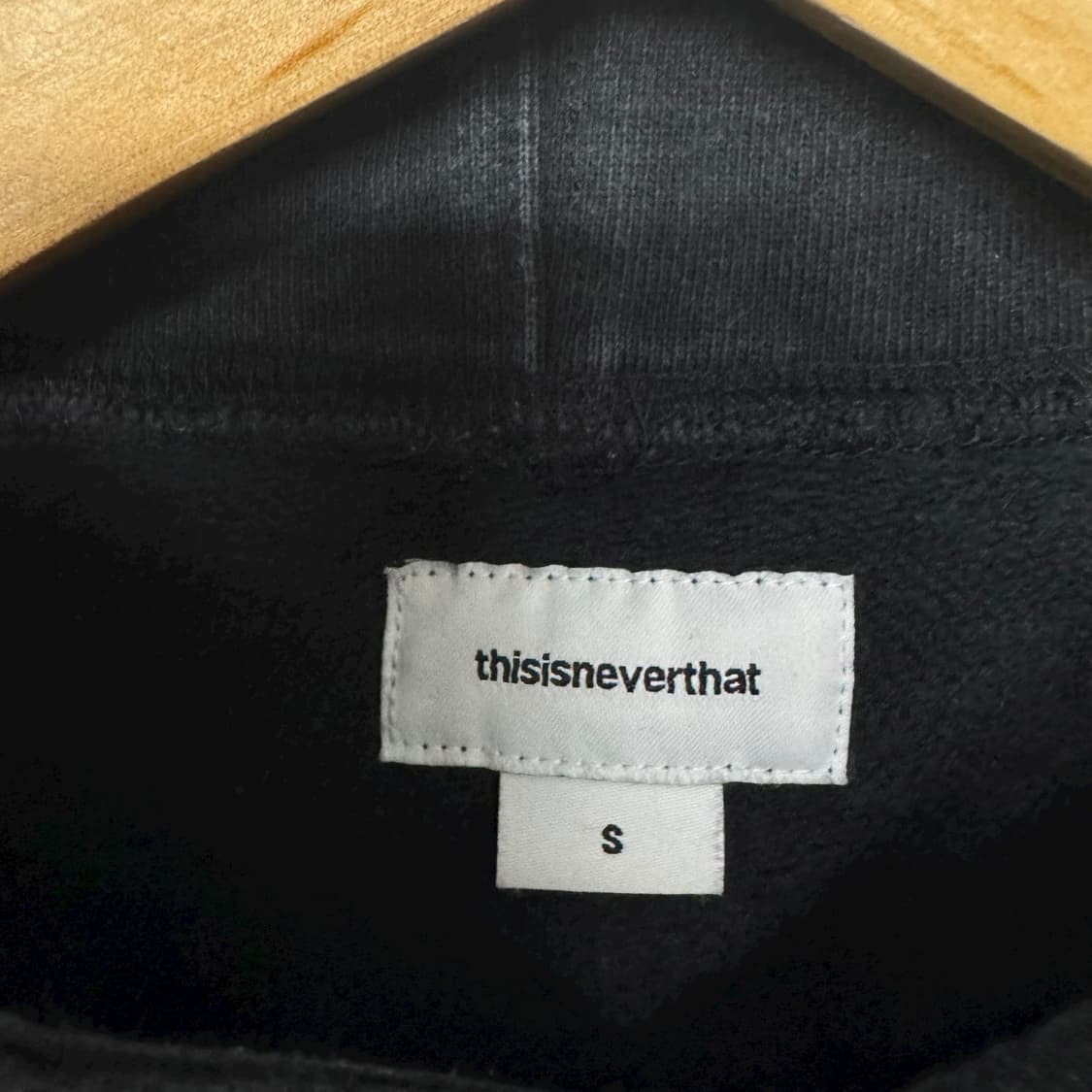 디스이즈네버댓 자수로고 후드티 상품이미지3