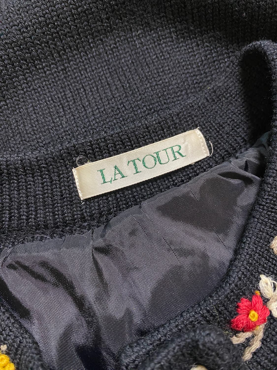 Vintage Black Floral Wool Cardigan 상품이미지6